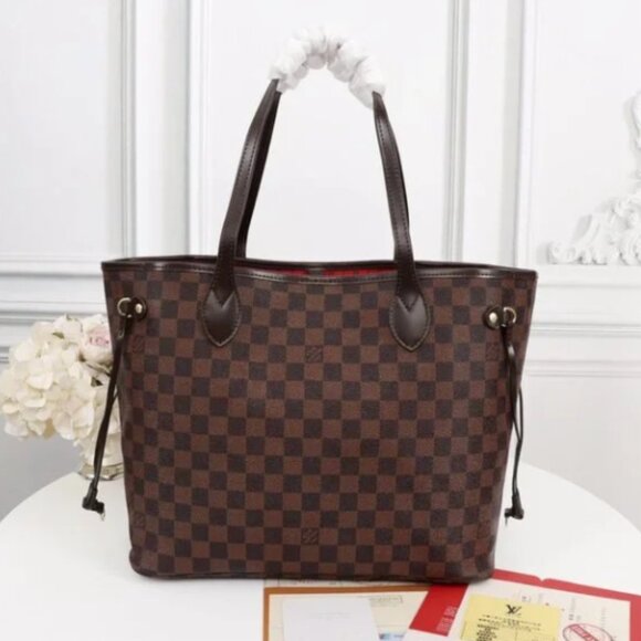 (Authentic)Louis Vuitton MM Shoulder Bag